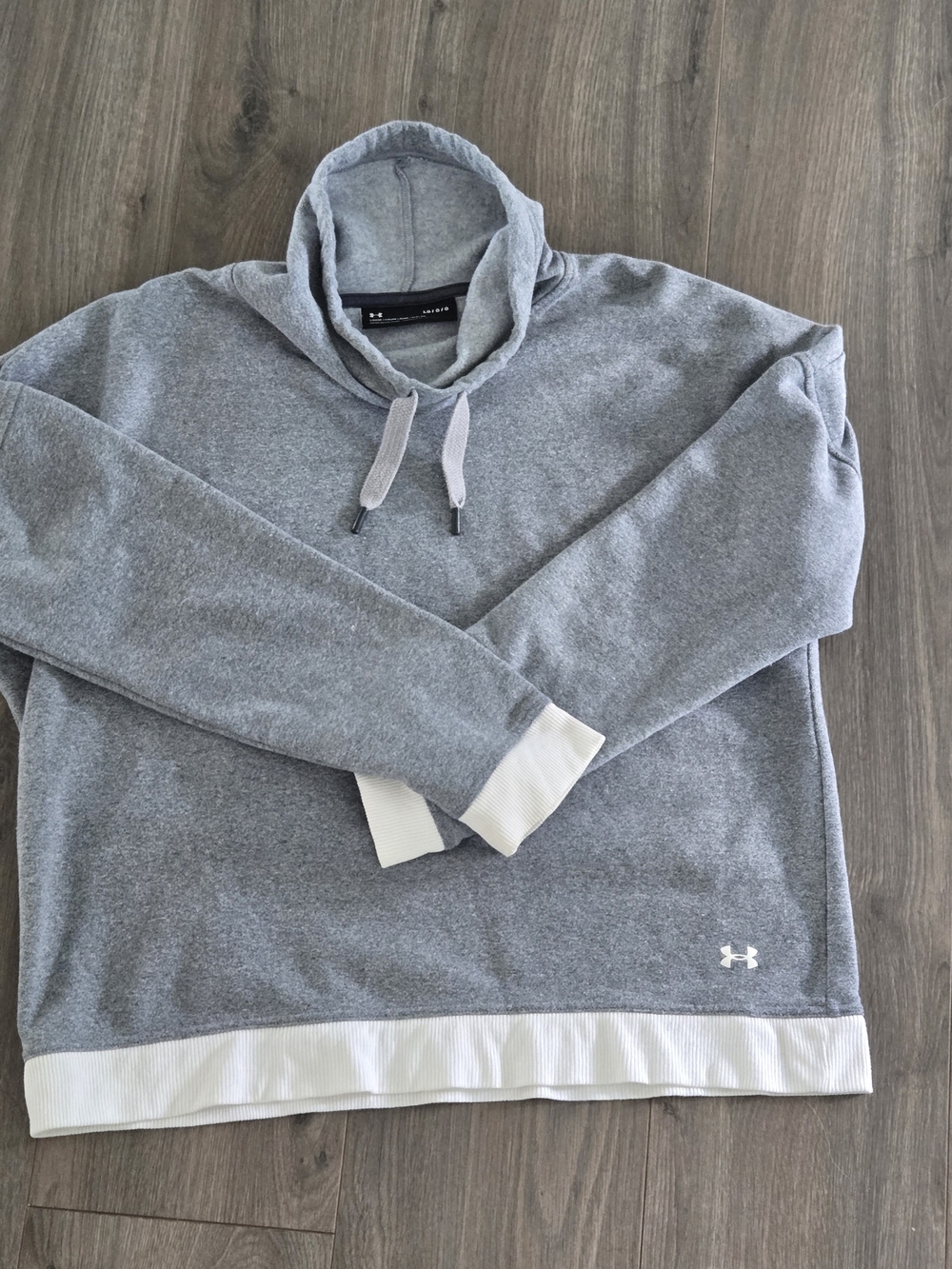 Under Armour Pullover Sweatshirt Womens L Soft Gray White Loose Cowl Neck Logo